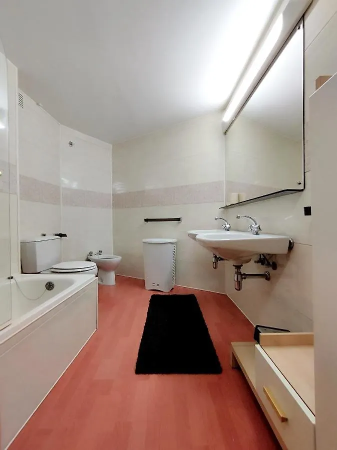 Apartamento Europa 3 Dormitorios Y 2 Banos Con Parking Y Wifi By Surynieve Borrar Sierra Nevada 0*,  Spain